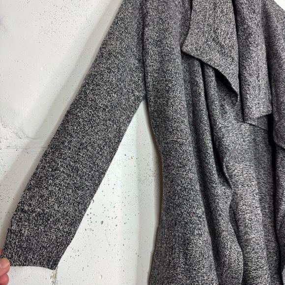 Theory Waterfall Drape Front Open Front Marled Cardigan Sweater Petite - Picture 6 of 11